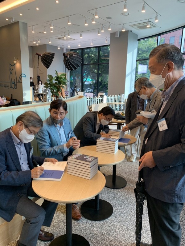 6917fb0ae8961703d2fcbfcbd7809137_1684911